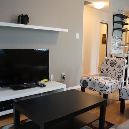 Accurate Plus Furnished Apartment- Brickstone Mews Mississauga Quarto foto