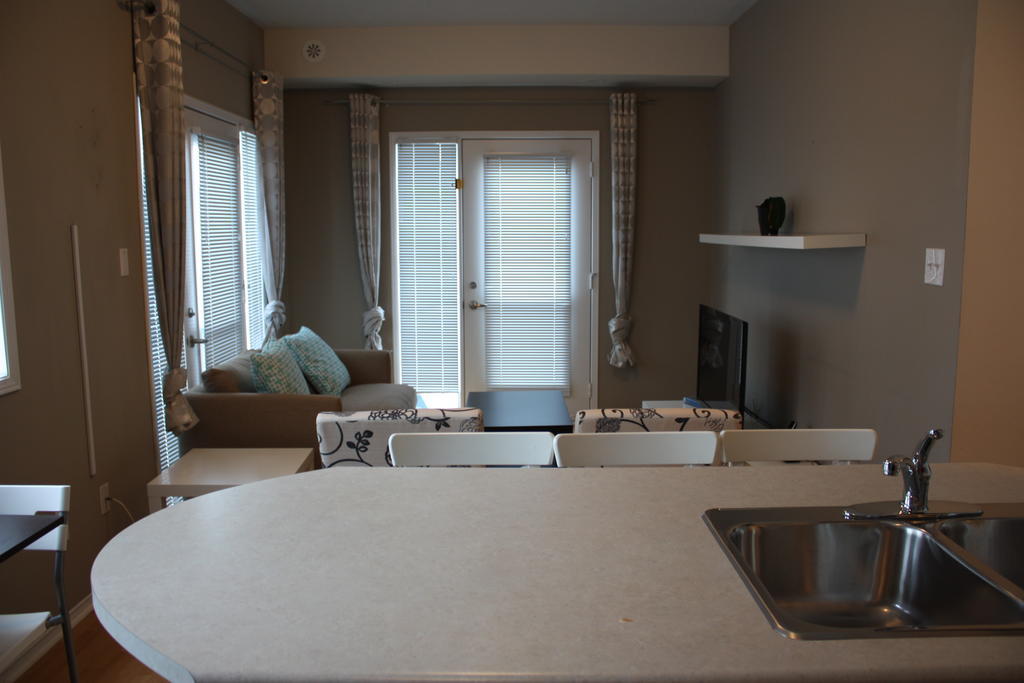 Accurate Plus Furnished Apartment- Brickstone Mews Mississauga Quarto foto